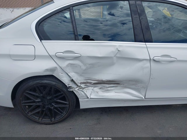 WBA8B9C59JK677155 BMW 2018