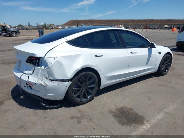 2018 TESLA MODEL 3 5YJ3E1EBXJF092171 Photo 3