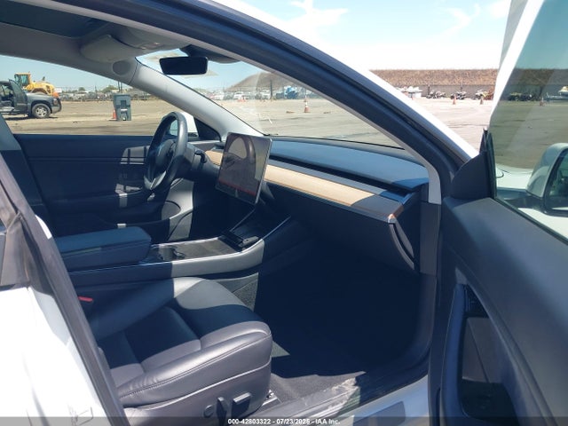2018 TESLA MODEL 3 5YJ3E1EBXJF092171 Photo 4