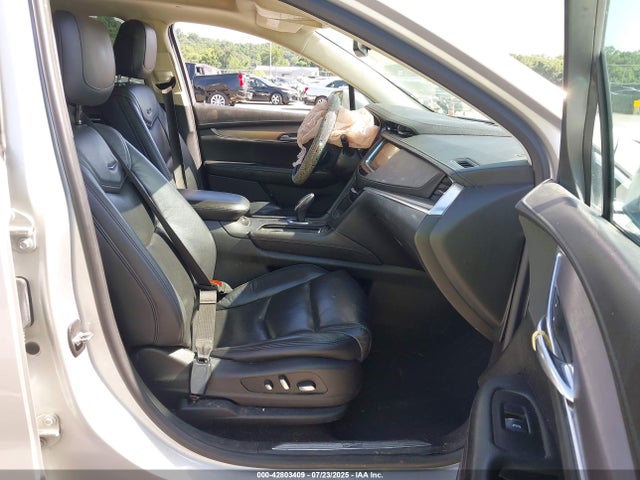 2017 CADILLAC XT5 1GYKNBRS5HZ167787 Photo 4