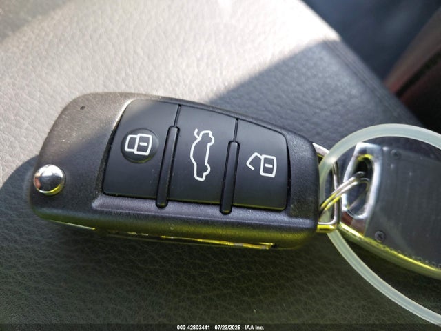 2018 AUDI A3 WAUY8LFF3J1002620 Photo 10