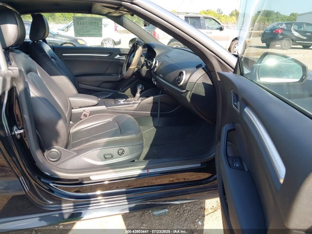 2018 AUDI A3 WAUY8LFF3J1002620 Photo 4