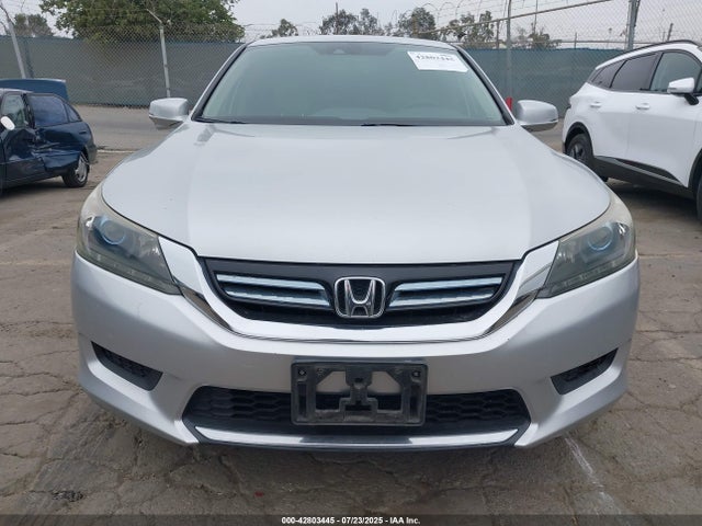 Honda lfa1 2014 1HGCR6F57EA005014 Image 12