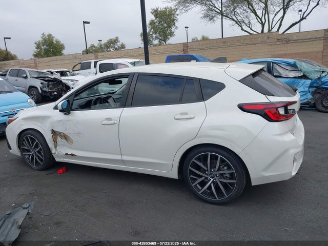 JF1GUAFC4R8236326 Subaru na