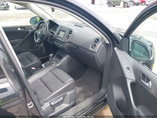 2016 VOLKSWAGEN TIGUAN WVGAV7AX1GW521967 Photo 4