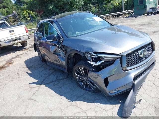 42803751 :رقم المزاد ، 3PCAJ5BB1MF126940 vin ، 2021 Infiniti Qx50 Luxe Awd مزاد بيع