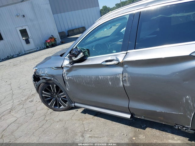 42803751 :رقم المزاد ، 3PCAJ5BB1MF126940 vin ، 2021 Infiniti Qx50 Luxe Awd مزاد بيع