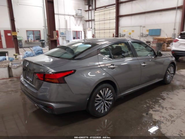 Nissan 2023 2023 1N4BL4DV1PN390946 Image 4