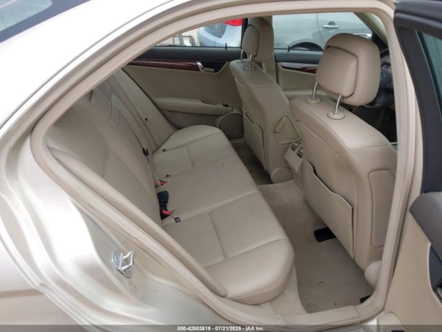 2011 MERCEDES-BENZ C 300 WDDGF5EB8BR184662 Photo 7