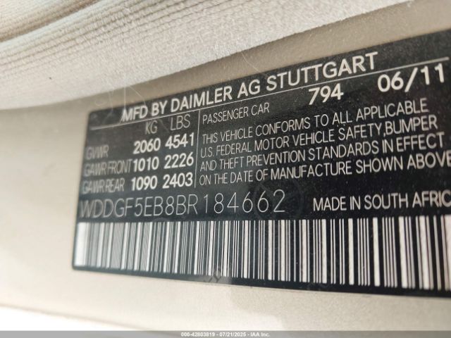 2011 MERCEDES-BENZ C 300 WDDGF5EB8BR184662 Photo 8