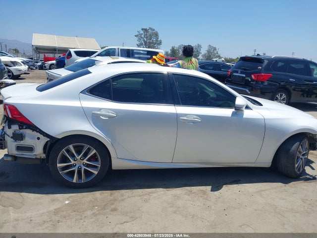 Lexus 8ar-fts 2016 JTHBA1D25G5005875 Image 13