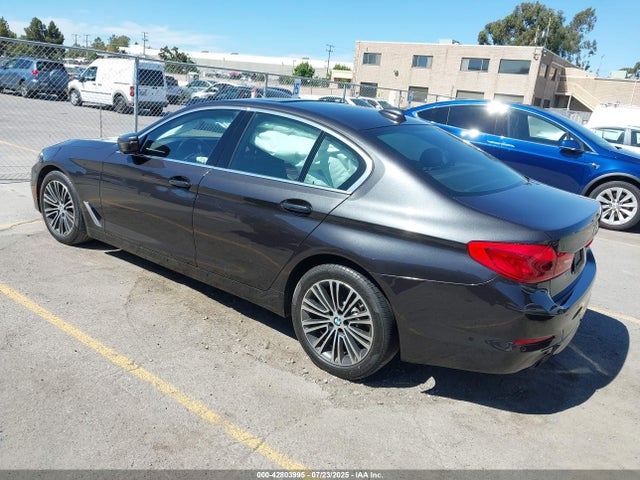 WBAJR3C04LWW78837 BMW 530I
