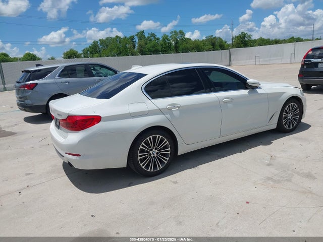 WBAJA5C5XJG899512 BMW 530I