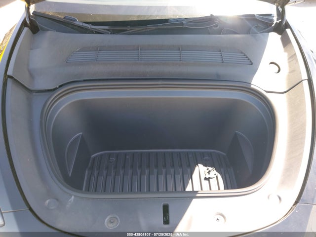 2023 TESLA MODEL Y 7SAYGDEE9PF637414 Photo 9