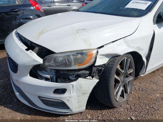 2017 VOLVO S60 YV126MFL6H2423997 Photo 5