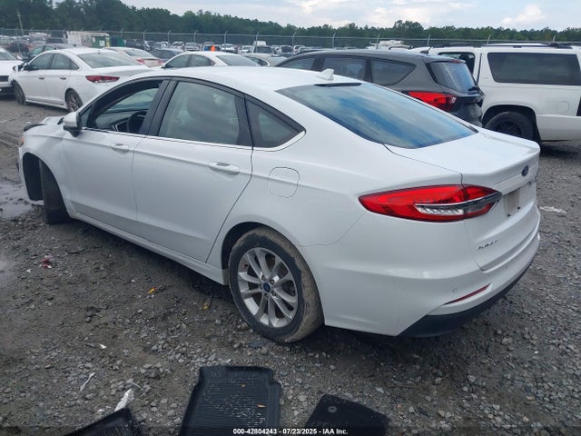 Ford 2019 2019 3FA6P0H72KR218697 Image 3