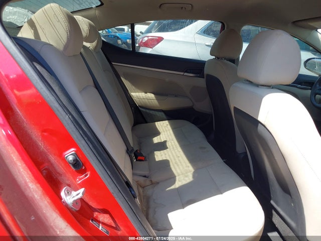 42804271 :رقم المزاد ، 5NPD84LF0JH400601 vin ، 2018 Hyundai Elantra Sel مزاد بيع