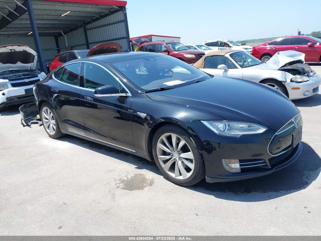 2015 TESLA MODEL S 5YJSA1E23FF102098 Photo 0