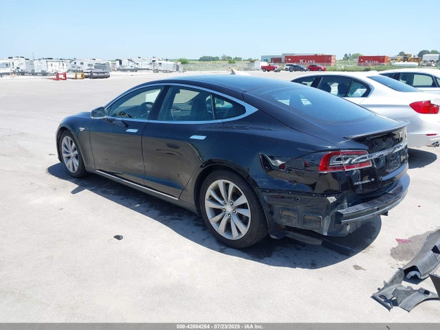 2015 TESLA MODEL S 5YJSA1E23FF102098 Photo 2