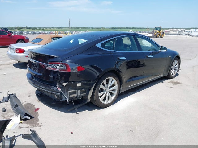 2015 TESLA MODEL S 5YJSA1E23FF102098 Photo 3