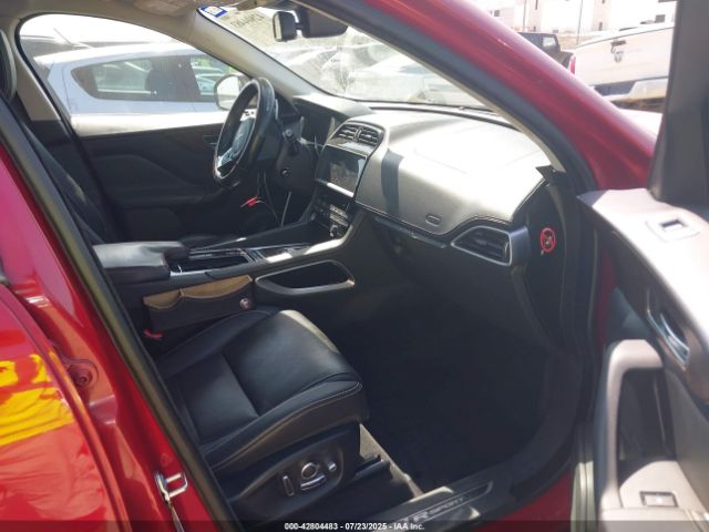2018 JAGUAR F-PACE SADCL2EV8JA255774 Photo 4