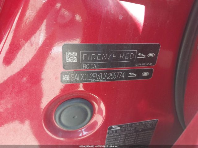 2018 JAGUAR F-PACE SADCL2EV8JA255774 Photo 8