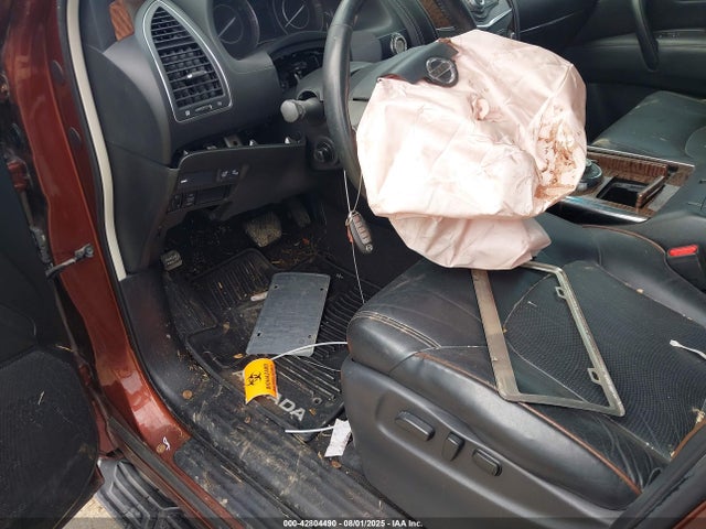 JN8AY2NC4H9512500 Nissan 2017