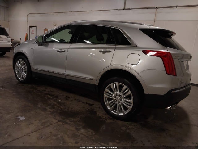 2018 CADILLAC XT5 1GYKNFRS5JZ128825 Photo 2