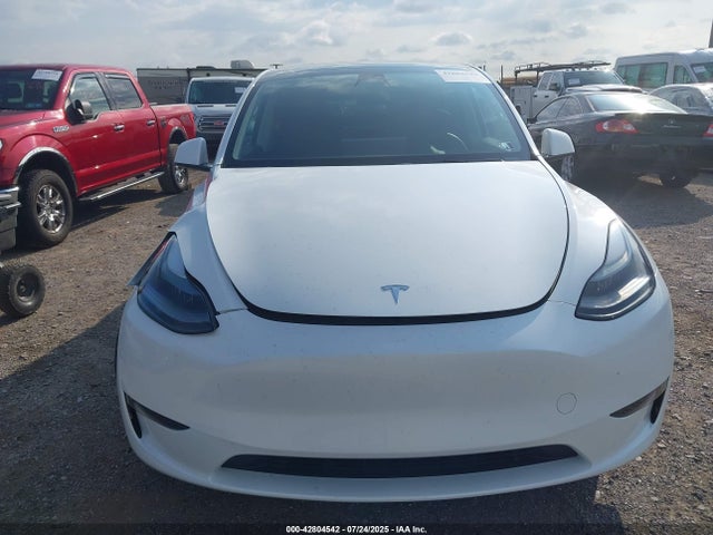 7SAYGDEF4PF605642 Tesla 2023