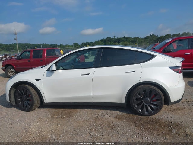 7SAYGDEF4PF605642 Tesla 2023
