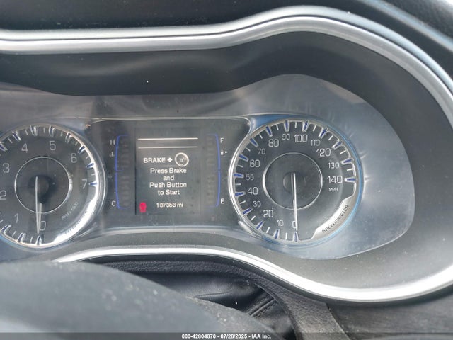 1C3CCCAB6FN633463 Chrysler 2015