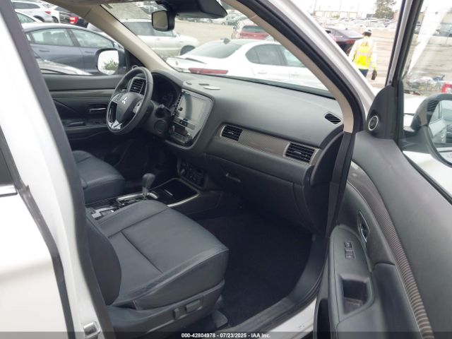 2019 MITSUBISHI OUTLANDER JA4AD3A30KZ035777 Photo 4