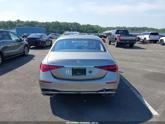 W1K6G7GB5NA107297 Mercedes-Benz m176