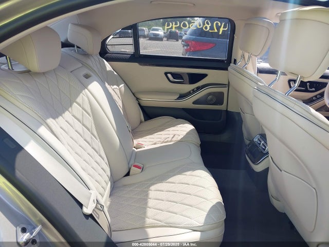 W1K6G7GB5NA107297 Mercedes-Benz m176