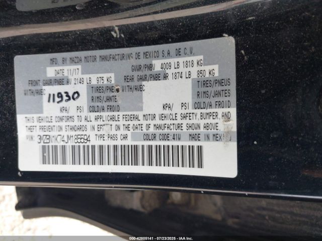 2018 MAZDA MAZDA3 3MZBN1K74JM185594 Photo 8