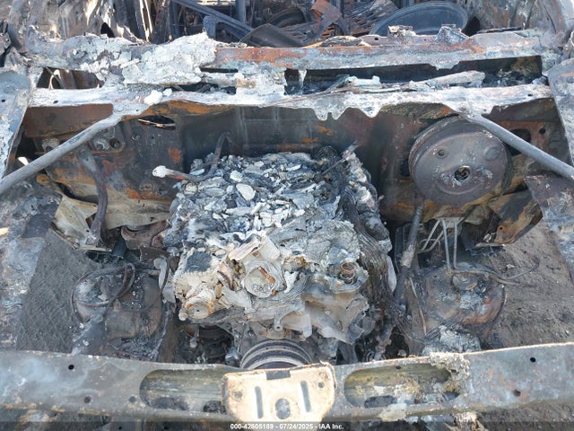 1GNSCKKC0FR604467 Chevrolet l83 - vvt, active fuel management, aluminum