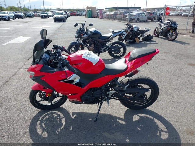 JKAEXKG15MDAA8453 Kawasaki Ninja 400