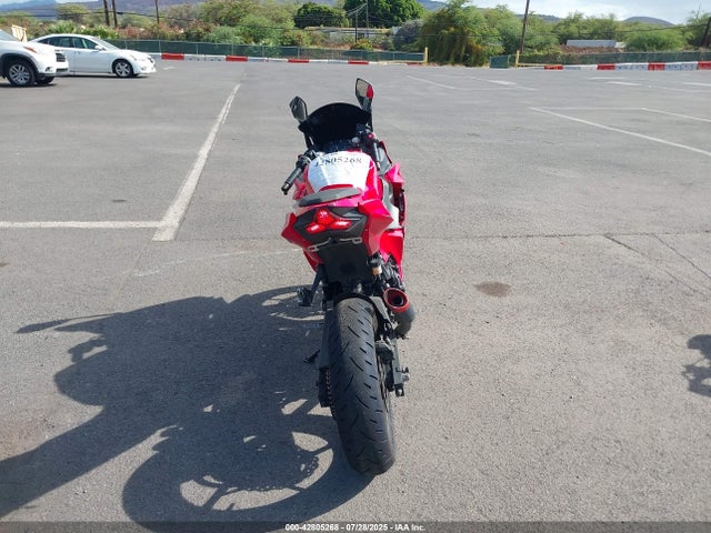 JKAEXKG15MDAA8453 Kawasaki Ninja 400