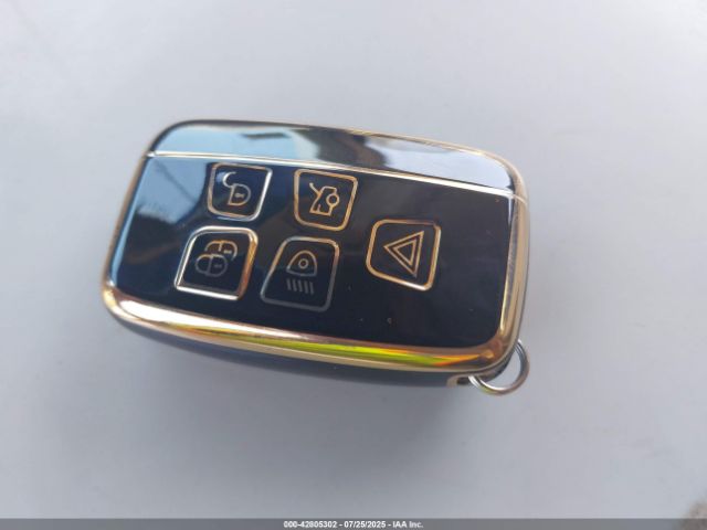 2018 JAGUAR F-TYPE SAJDF1GV3JCK47778 Photo 10