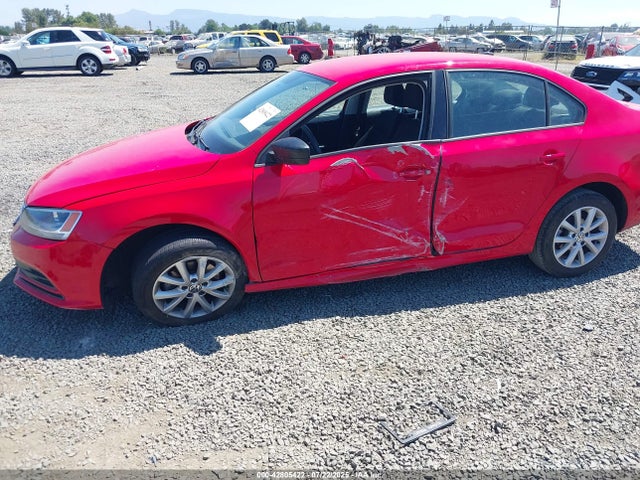 3VWD17AJ4FM205418 Volkswagen 1.8t