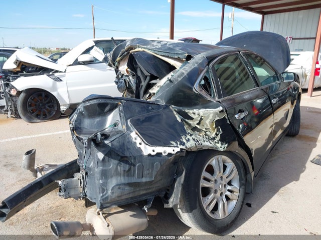 1N4AL3AP4FC172165 Nissan 2015