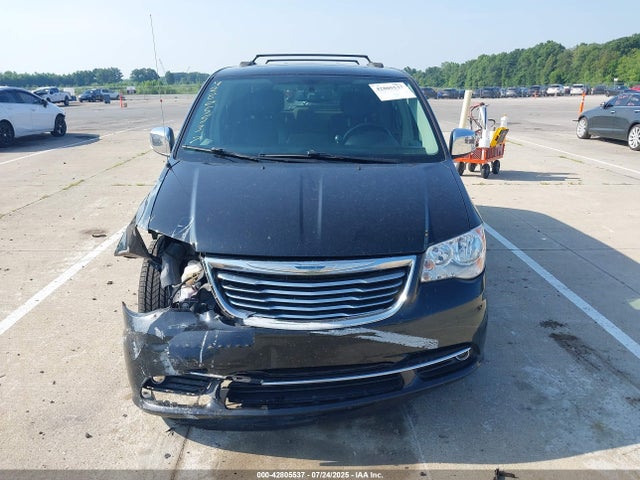 2C4RC1CG5FR590742 Chrysler Town and Country