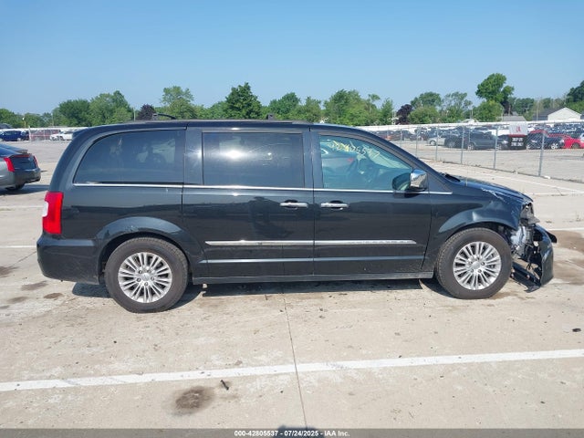 2C4RC1CG5FR590742 Chrysler Town and Country