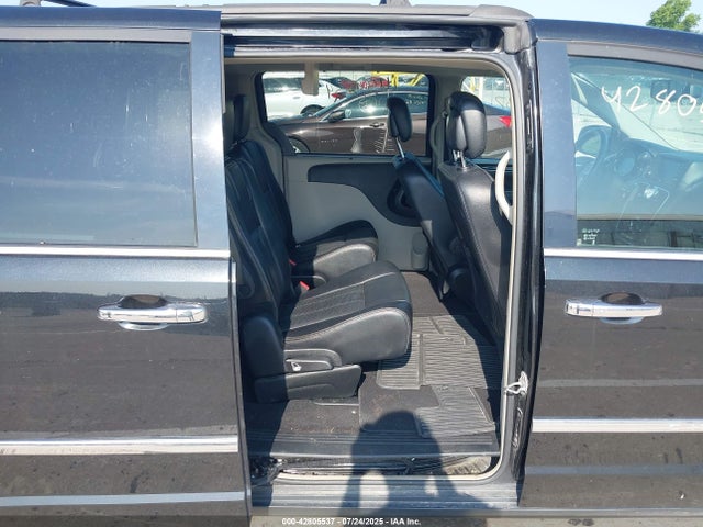 2C4RC1CG5FR590742 Chrysler Town and Country