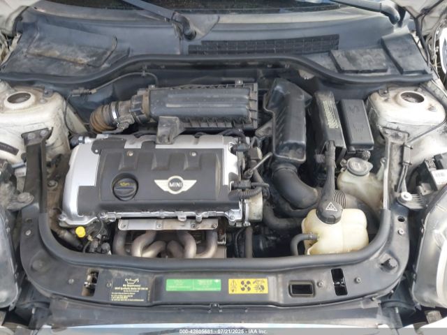 2010 MINI COOPER WMWMF3C53ATZ25765 Photo 9