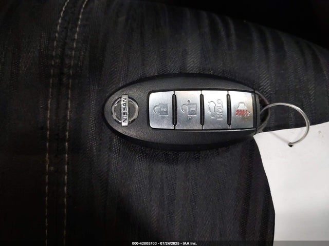 3N1AB7AP9HY310266 Nissan SENTRA SV
