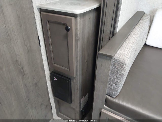 42805902 :رقم المزاد ، 5ZT2CXJB6LL007867 vin ، 2020 Coachmen Apex 203rbk مزاد بيع
