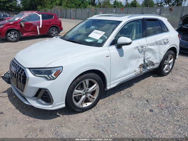 2022 AUDI Q3 WA1EECF32N1066345 Photo 1