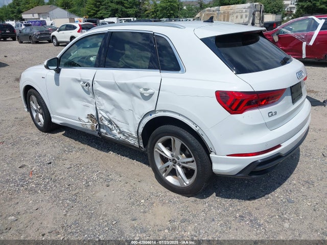 2022 AUDI Q3 WA1EECF32N1066345 Photo 2