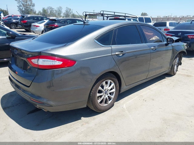 Ford 2016 2016 3FA6P0G71GR187211 Image 4